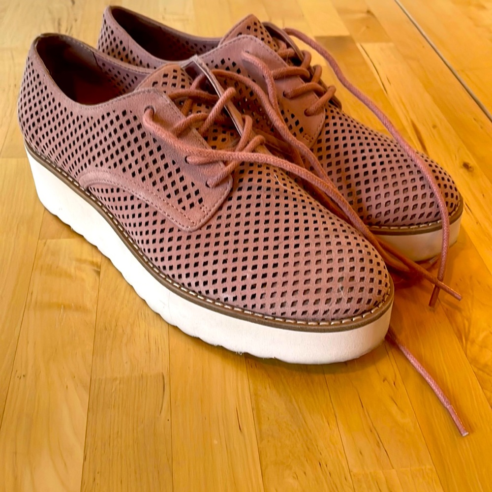 Vince Camuto NILLINDIE Blush Lace Up Sneaker Platform Oxford Loafer Poise Pink